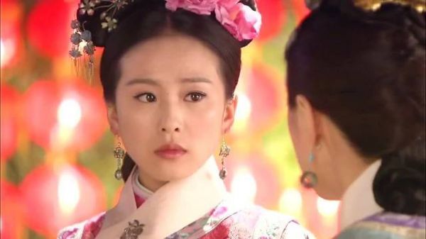 《步步惊心》第10集: 作为现代女生的若曦穿越到清朝……