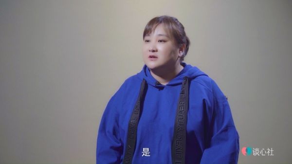 来自@贾玲 的“自我剖析”时刻： 我觉得自己很幸运，无缘无故的就被观众们喜欢