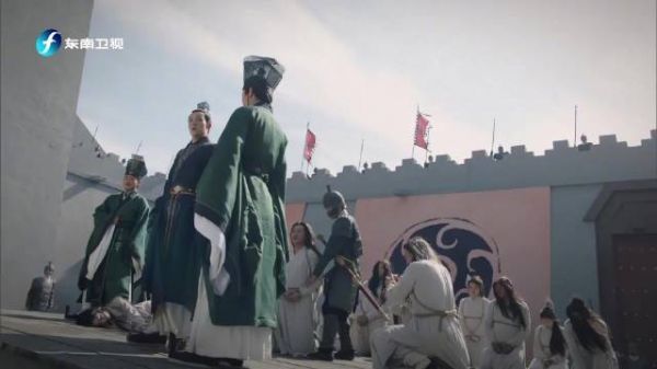 许詹抓到徐临，将他带至沈家佛堂，没想到等他的人竟然是刘义康……