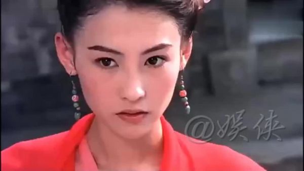 请把美貌打在公屏上，张柏芝的颜值也太能打了……