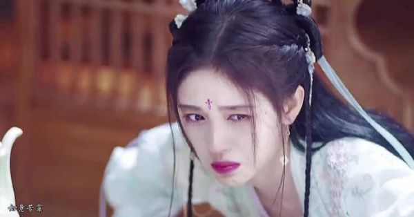 《如意芳霏》第9集 女主被父母拉着相亲，使计策跑出来……