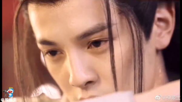 《倾世锦鳞谷雨来》男主这霸气的人设昂！
