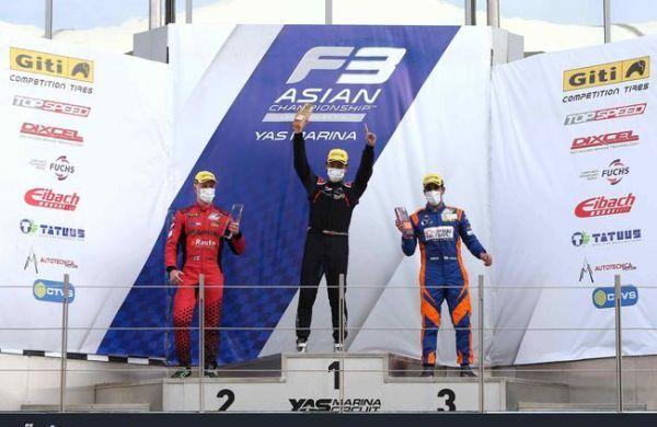 周冠宇荣膺2021赛季亚洲F3锦标赛车手总冠军