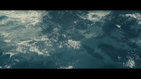 “狼叔”休·杰克曼、丽贝卡·弗格森主演的科幻片《追忆》