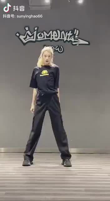 孙滢皓这个女团舞都给我看起来！男爱豆就是要跳女团舞！