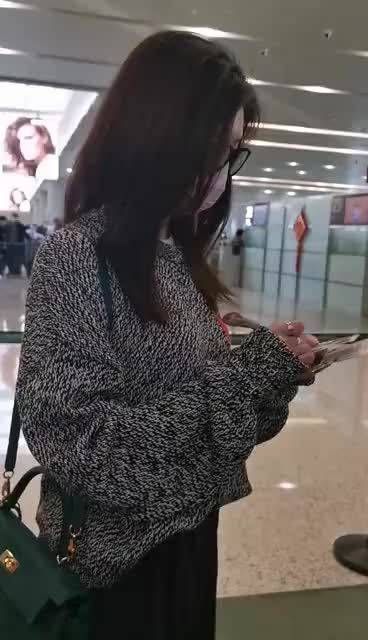 没有粉丝不用保护主要是因为价格太贵……