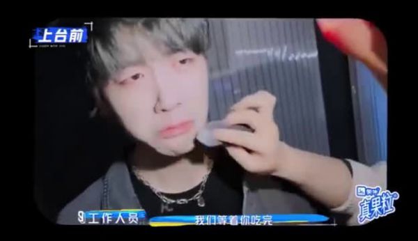 魏宏宇是《青春有你3》首A，上台前还哭哭啼啼怕自己表现不好……