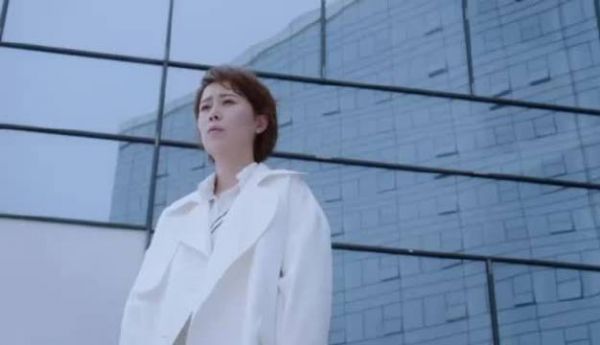 看《甜蜜》就知道了……