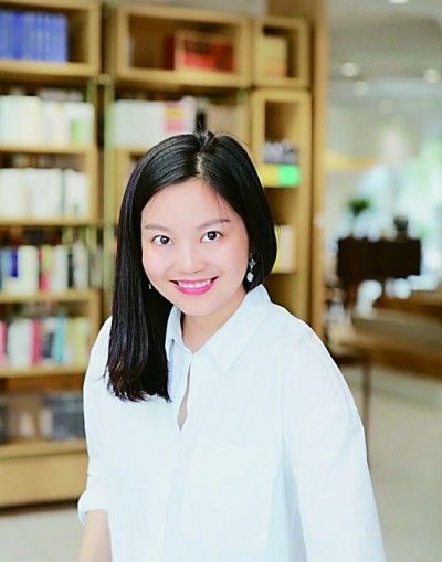    庄宁，80后个性实体书店店主，稲诚及所城市书店创始人。