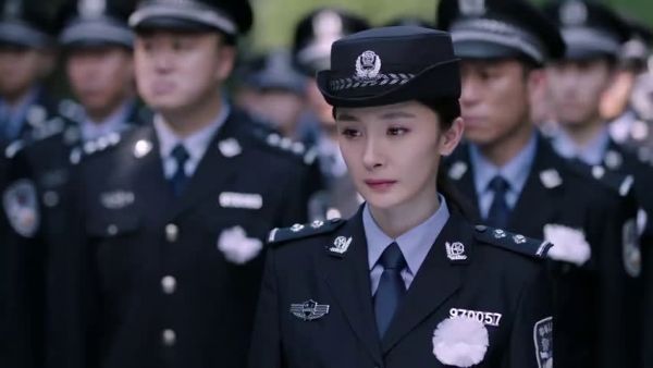 “当你凝视深渊的时候深渊也在凝视你”