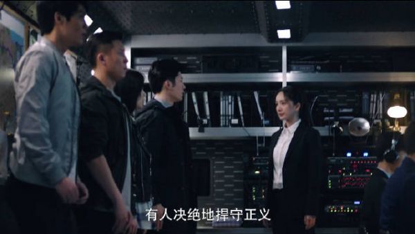致敬和平时代下的英雄战士，正能量满满！