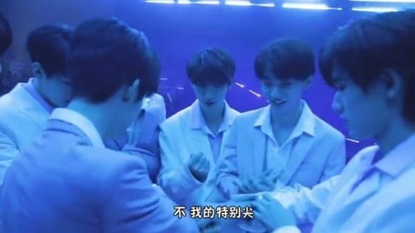 时代少年团广告拍摄花絮 马嘉祺，丁程鑫，宋亚轩，刘耀文……