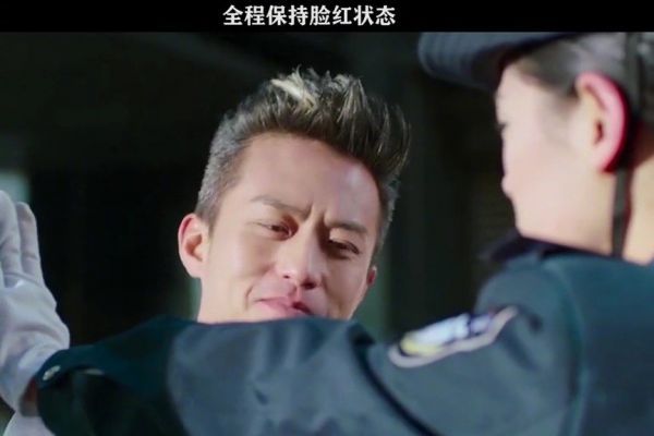 打脸来的太快就像龙卷风隔着屏幕都尴尬到抠出三室一厅哈哈亲爱的……