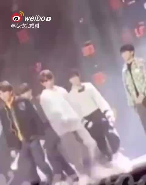 主舞大人丁程鑫不止拥有一个技能 小丁儿跳起舞来才是坠吊的……