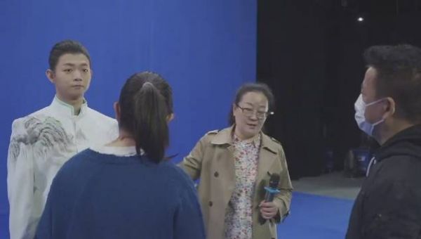 你们要看的@霍尊 录制花絮来啦!是你们想看的吗?