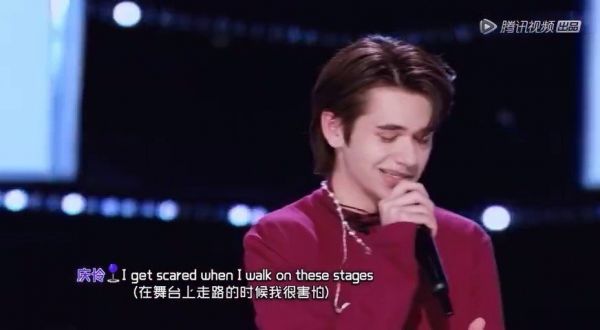 心疼庆怜,自己在这边努力想要追逐偶像JENNIE……