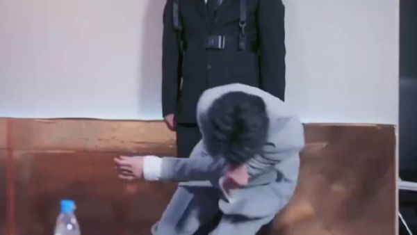 地心引力抓不住你哈哈哈哈哈哈哈哈哈哈怎么这么轻易就摔倒了孙亦……