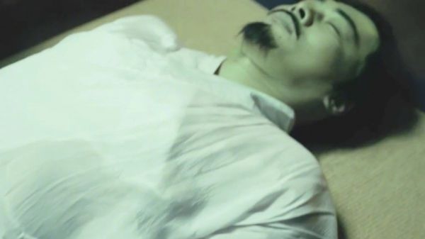 比鬼更可怕的是人心控制活人自刎就算了居然连尸体都不放过狄仁杰……