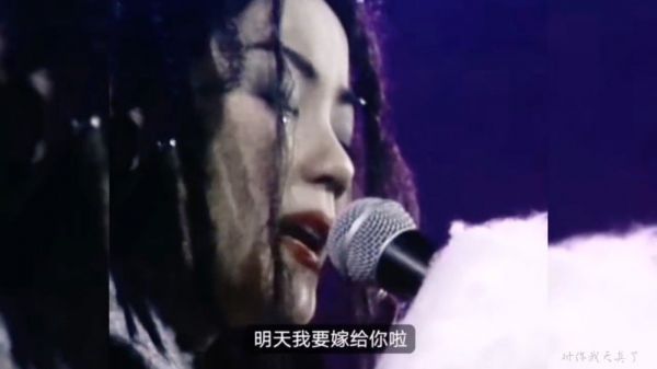 王菲经典现场回顾——用歌声演绎传奇人生
