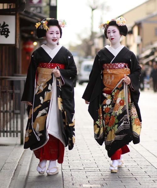 日本艺伎(图源网络)