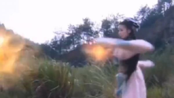 杨子和黄圣依重现《天仙配》，七仙女是多少人的童年回忆啊……