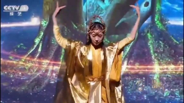 在看到刘浩存改年龄这件事，也感到很不可思议……