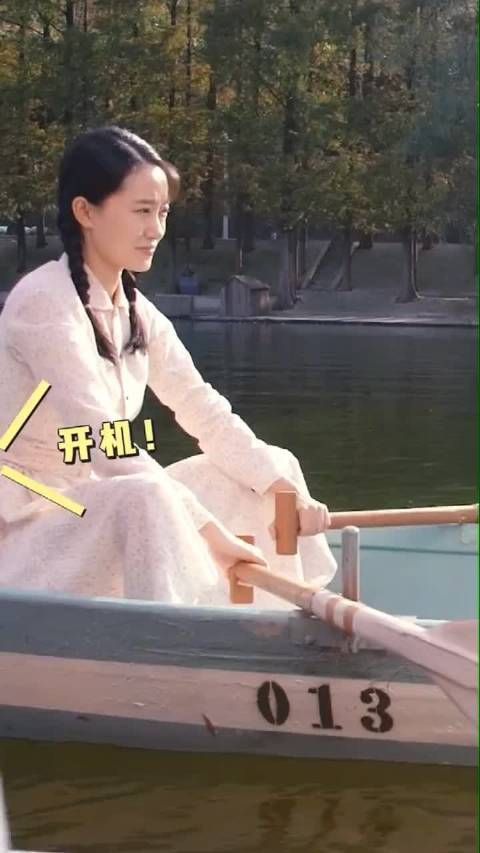 你好李焕英能继续冲到前二嘛 感觉有希望诶！贾玲斐妈加油