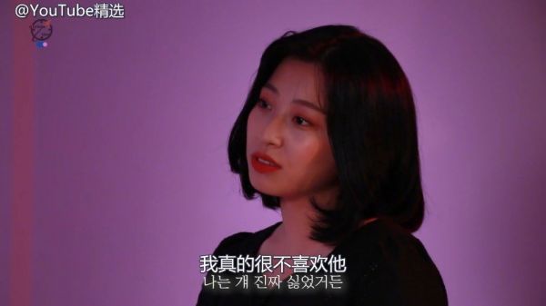 绝交2年的闺蜜 再次见到对方 会说些什么？（双语字幕）