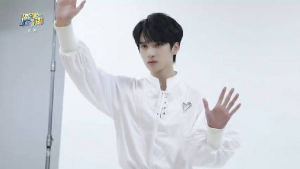 时代少年团《接招吧前辈》花絮 时代少年团《接招吧前辈》