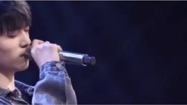 睿佳李晒与魏宏宇聊天记录，要求魏宏宇退赛……