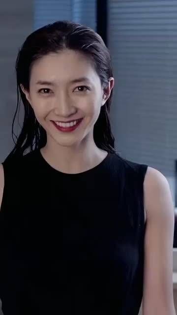 江疏影的怼脸杀，姐姐笑起来好美呀
