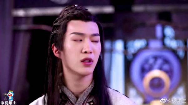 《灵域》追爱的一事无成,搞事业的风生水起……