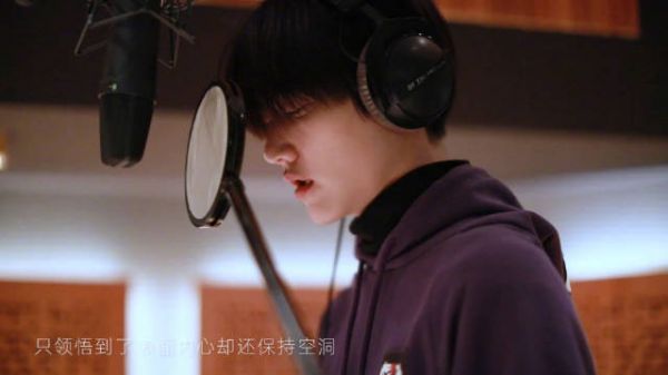 创4学员@创造营2021-周柯宇 势头好猛……