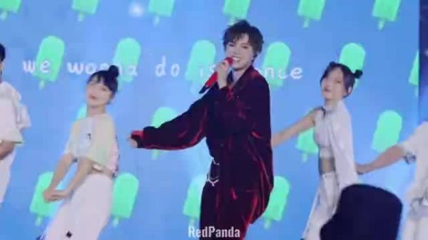 杨芸晴官宣加盟宇宙音乐之夜！