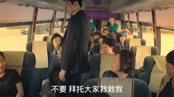 不是每个傻女孩都有这样的特工姐姐姐姐