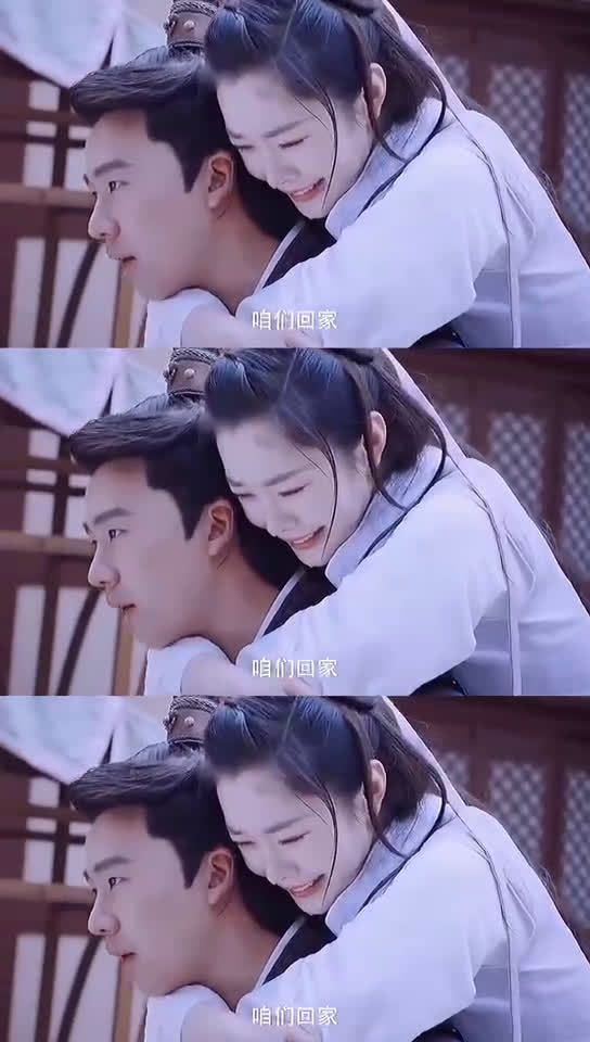 他为了找出谁手上有伤，硬是喝了一大坛子酒，喝到吐……