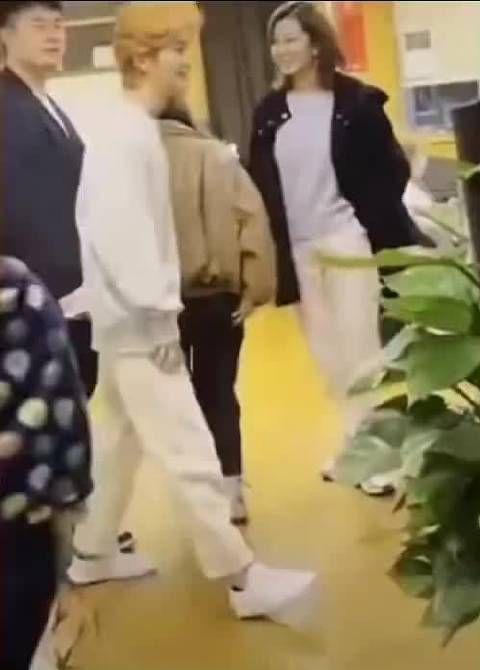 鹿晗今日份生图路透,简直太帅啦!是梦里的白马王子了!
