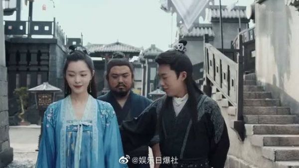 昨晚加更了八集,宁毅和苏檀儿在霖安城失散多日……