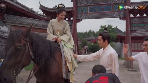 《锦心似玉》幕后拍摄花絮揭秘……