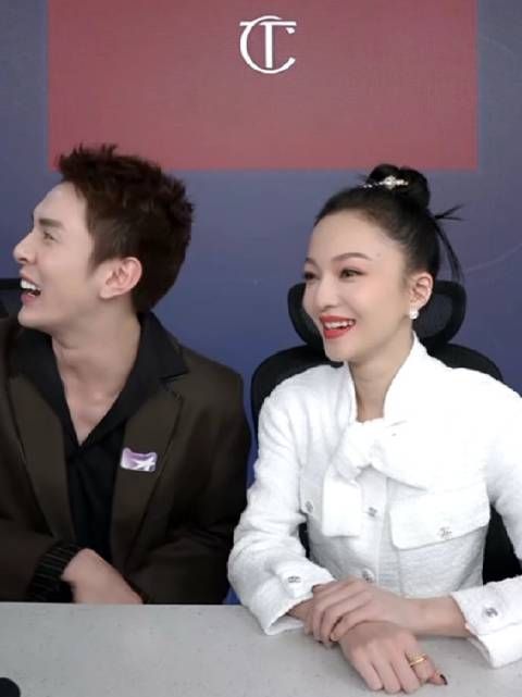 张韶涵来李佳琦直播间了,张韶涵状态超赞,美翻了……