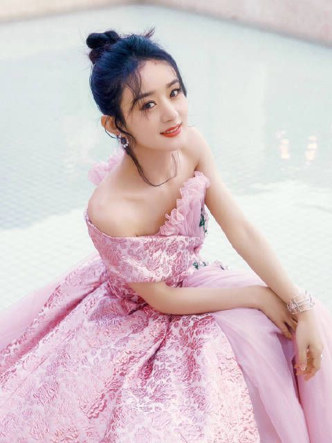 赵丽颖：这次为不是自己出演的角色配音还是挺难拿捏的……
