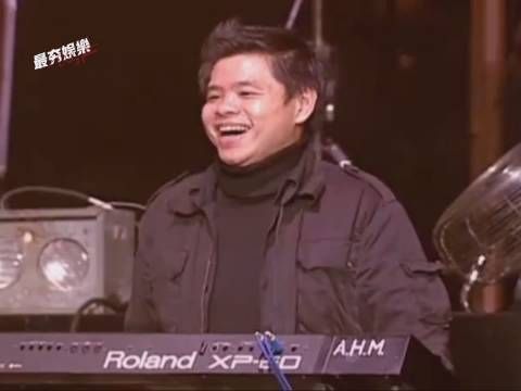 先是达叔……