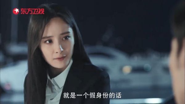 安科看上去深沉冷淡又隐忍克制,但内心一直把父亲的事藏在心底……