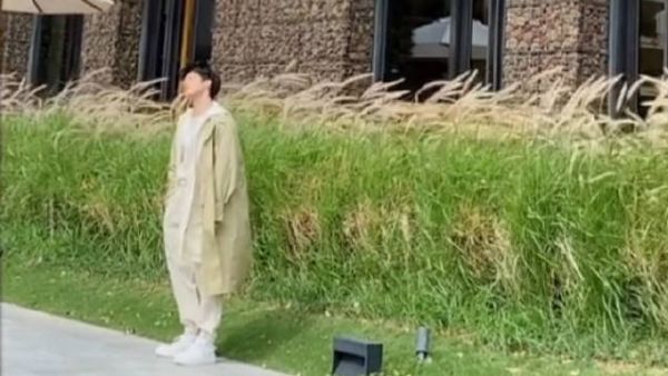 井柏然的气质真的好绝，少年感十足 可爱又帅气……