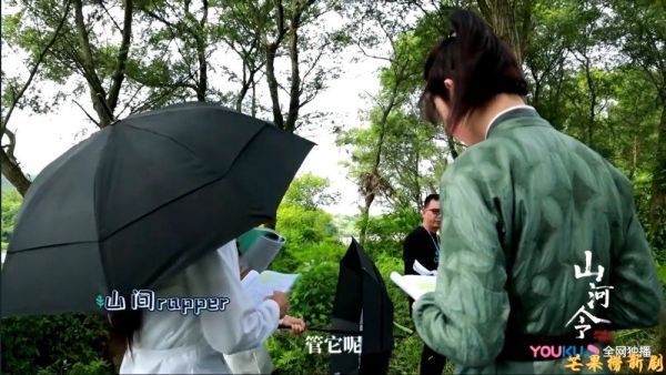 两人合作rap单曲 选秀初舞台这不就有了吗……