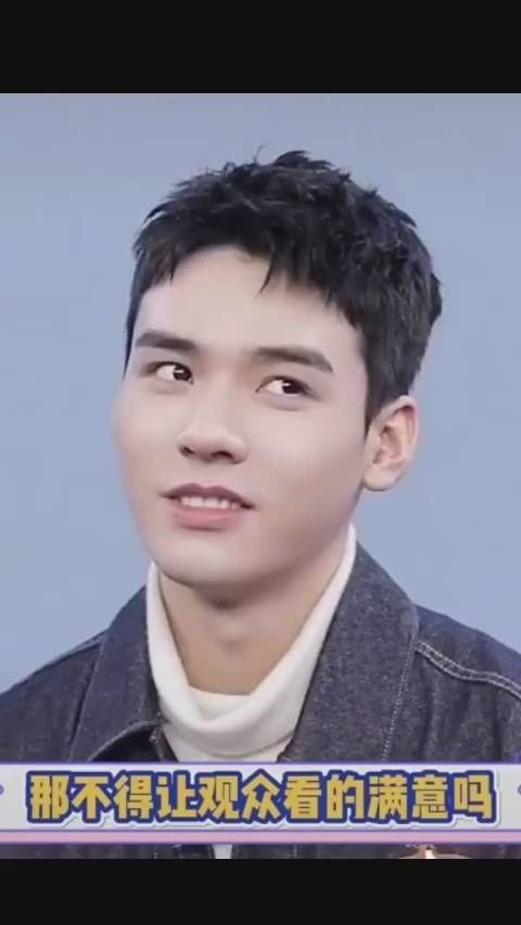 看到了吗，为了老龚挣大钱也要嗑