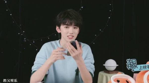宋亚轩连线家人完整版 要让弟弟说出“哥哥 生日快乐”……