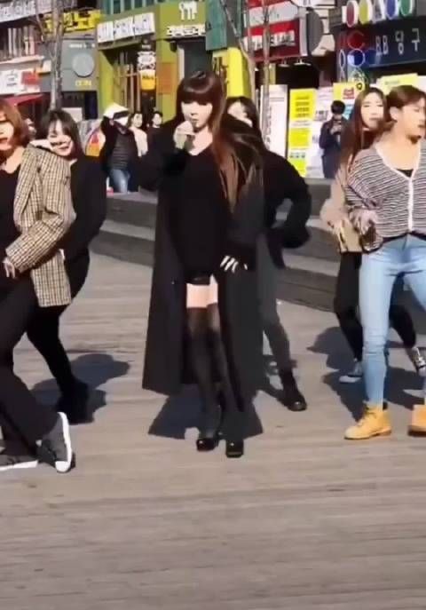 2NE1前成员朴春晒减肥前后对比照甩肉11公斤、双下巴没了……