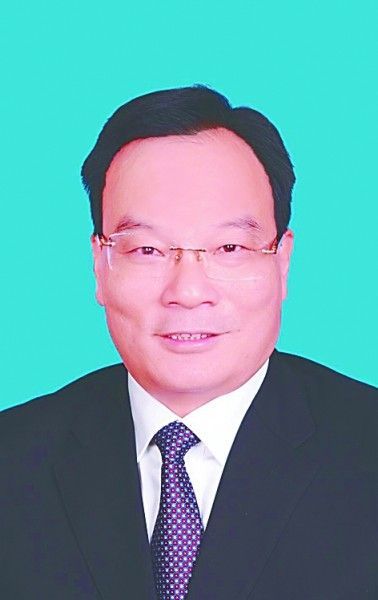    李郁华代表