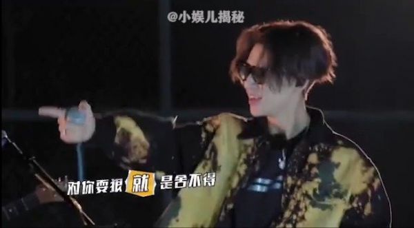 《fly away》邓紫棋 × 王俊凯 《飘向北方》那吾克热 × 尤长靖 《可乐》